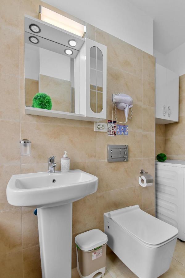 Apartamento Modern In New Building With Panoramic View Braşov Exterior foto