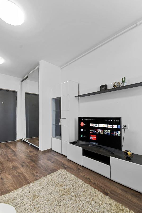 Apartamento Modern In New Building With Panoramic View Braşov Exterior foto